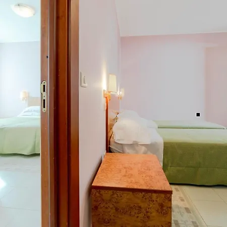 Otel Antica Masseria Li Sauli 3*