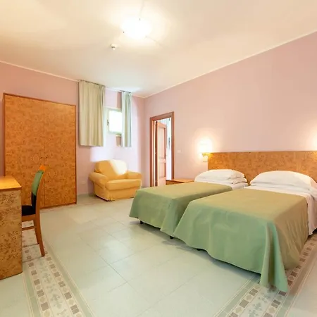 Antica Masseria Li Sauli Otel