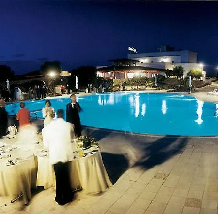 Antica Masseria Li Sauli Otel