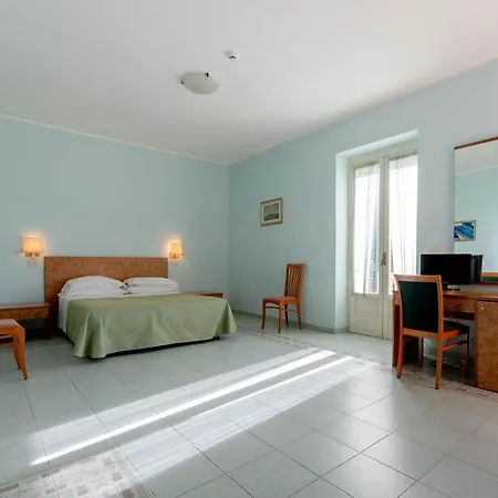 Otel Antica Masseria Li Sauli 3*